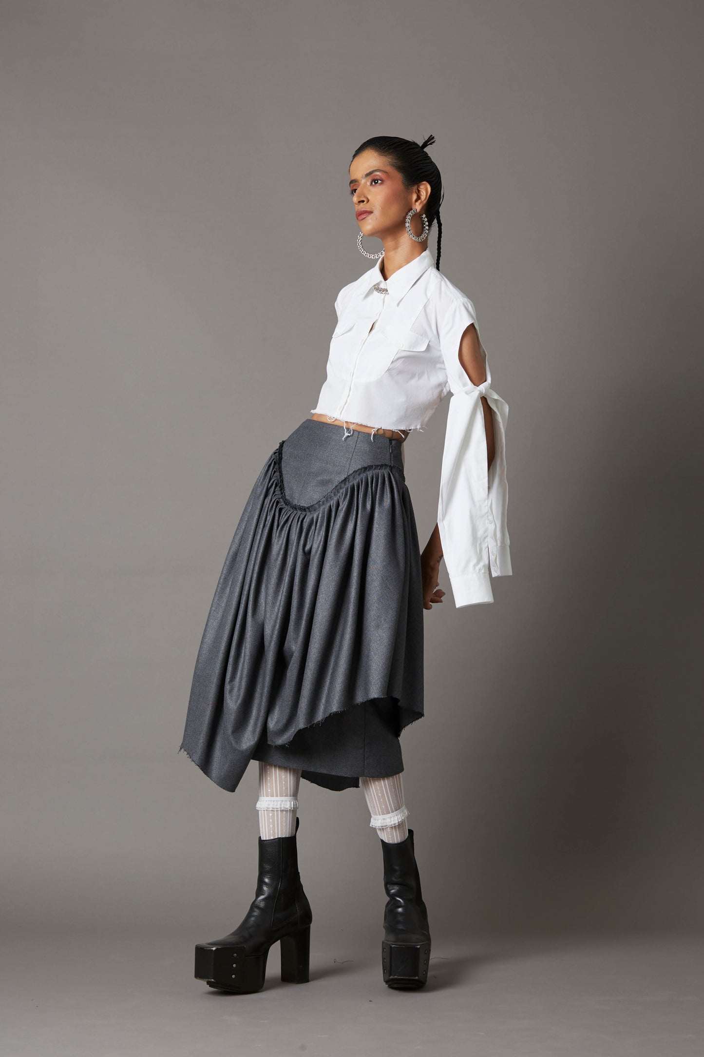TIE-UP SLEEVES CROPPED SHIRT