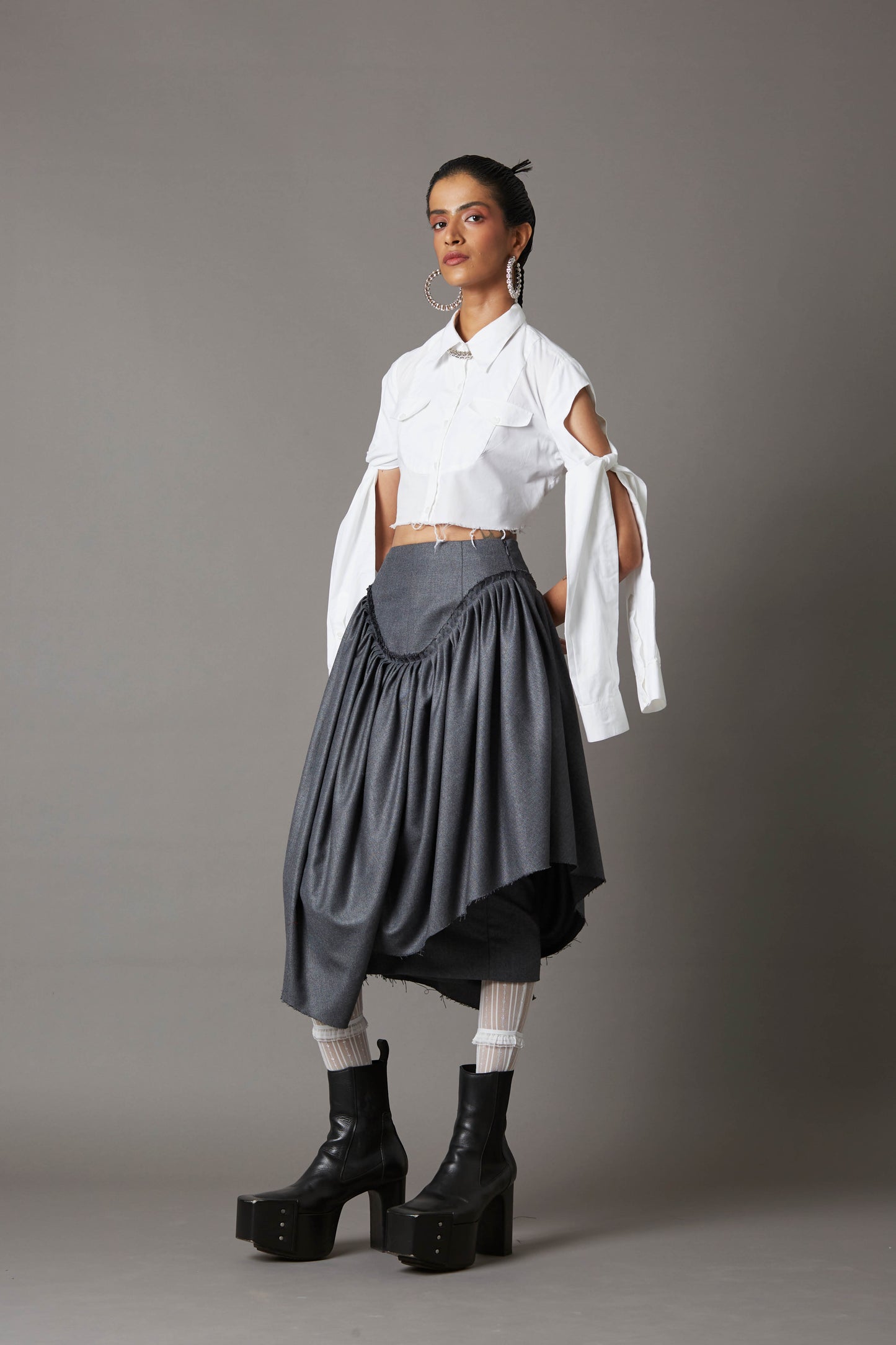 TIE-UP SLEEVES CROPPED SHIRT