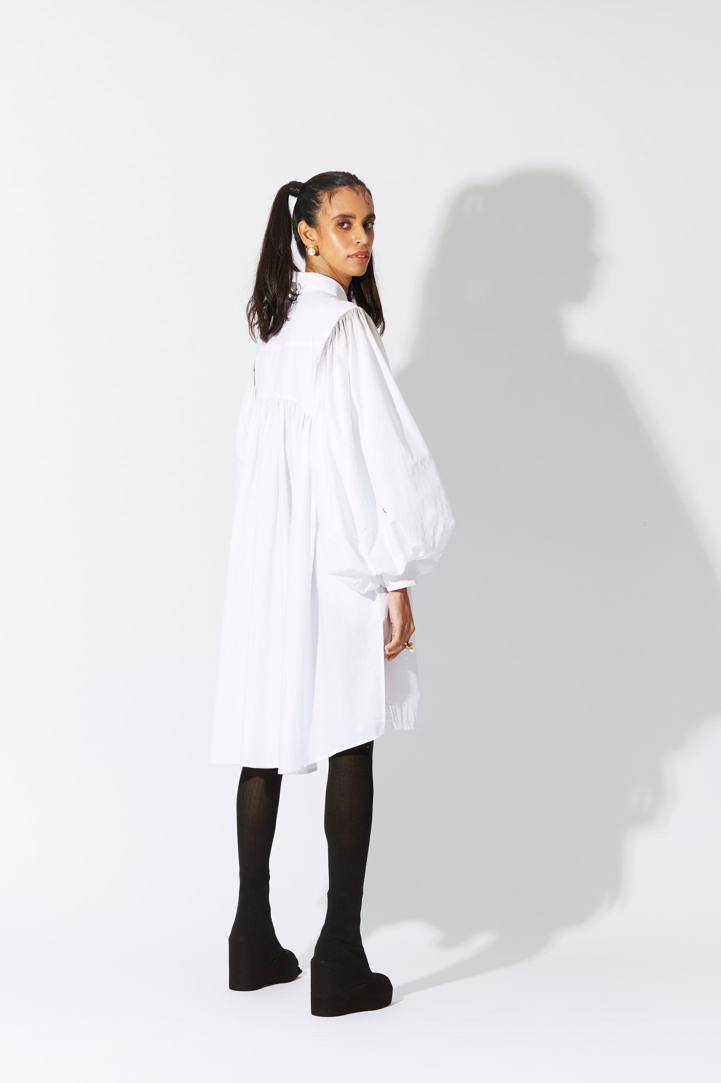 GIRL WITH RUFF DRESS