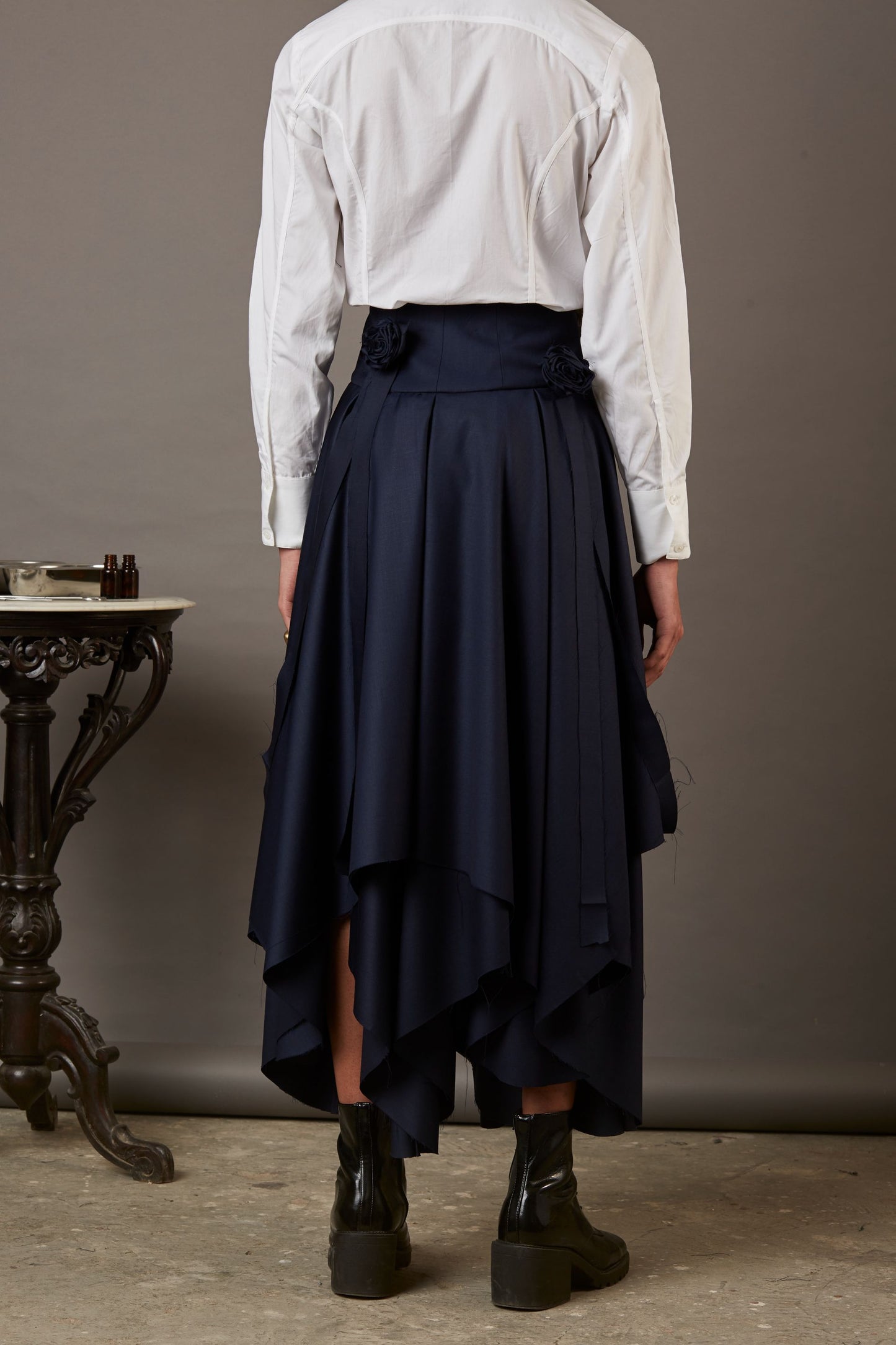 QUOD ASYMMETRICAL SKIRT WITH GARDEN HIGHLIGHTS IN NAVY