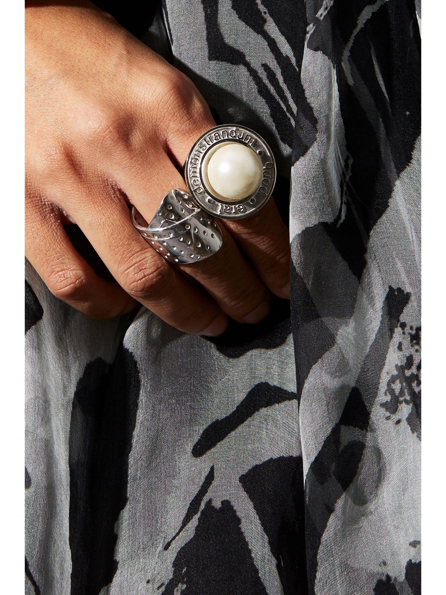 QED PEARL RING SILVER - QUOD